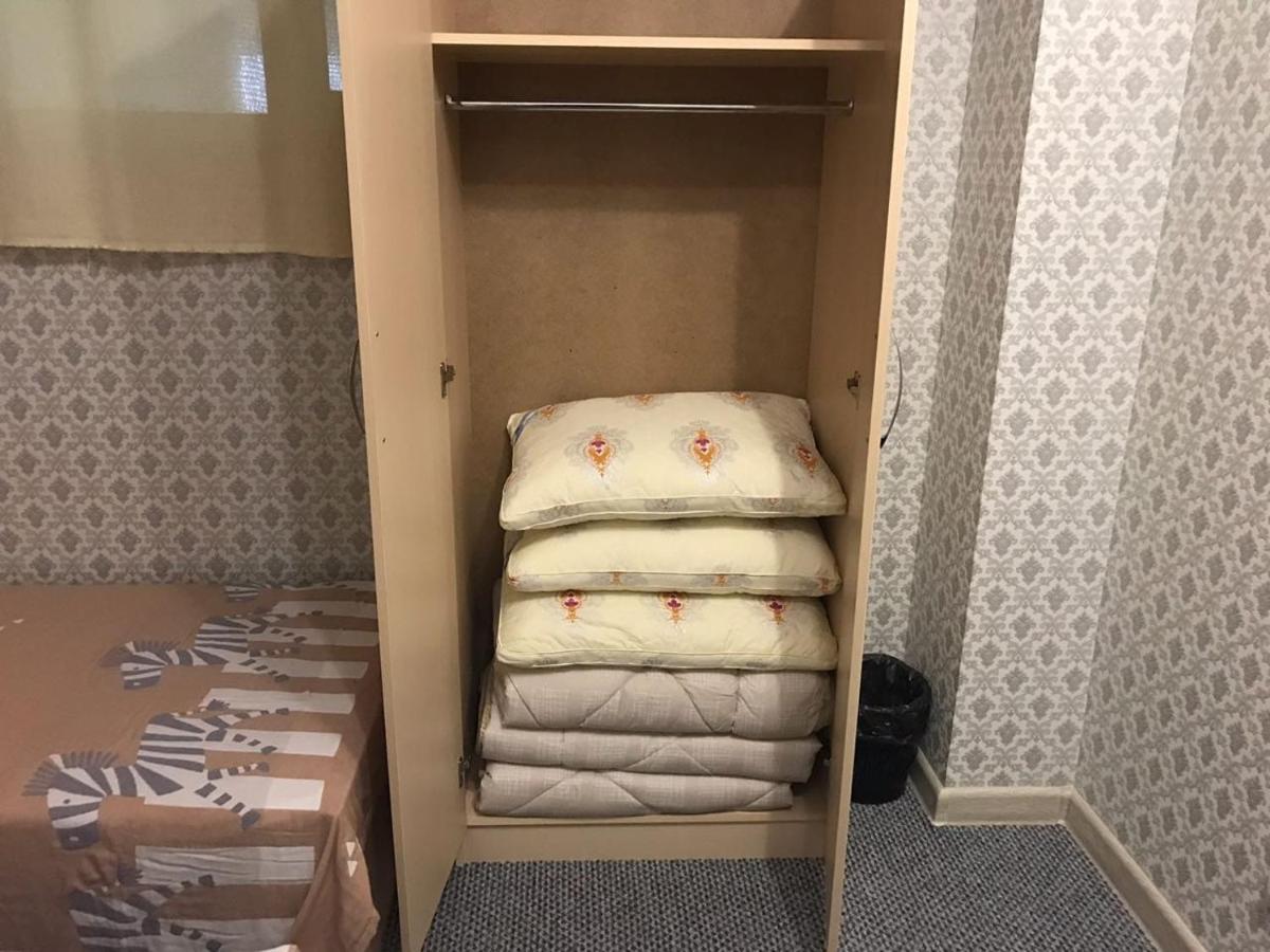 Makenty House Astana Hostel Bagian luar foto