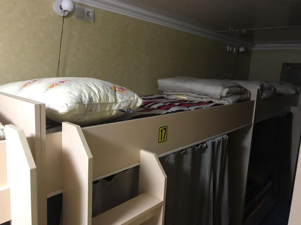 Makenty House Astana Hostel Bagian luar foto